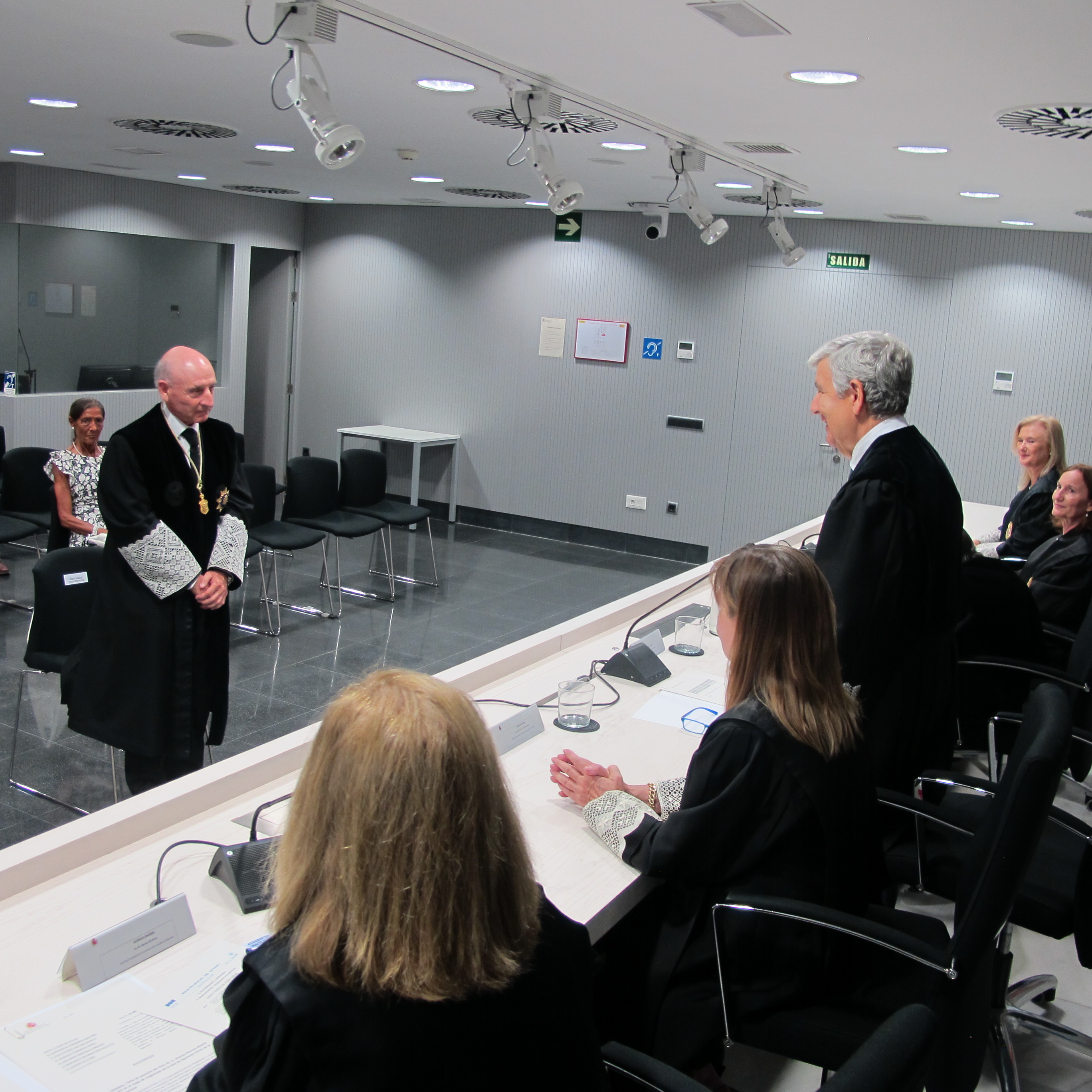 El magistrado Vicente Rouco toma posesión como nuevo magistrado de la ...